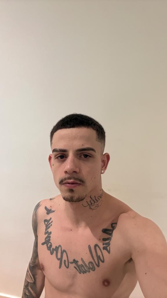 Chico busca chica en Barcelona: 