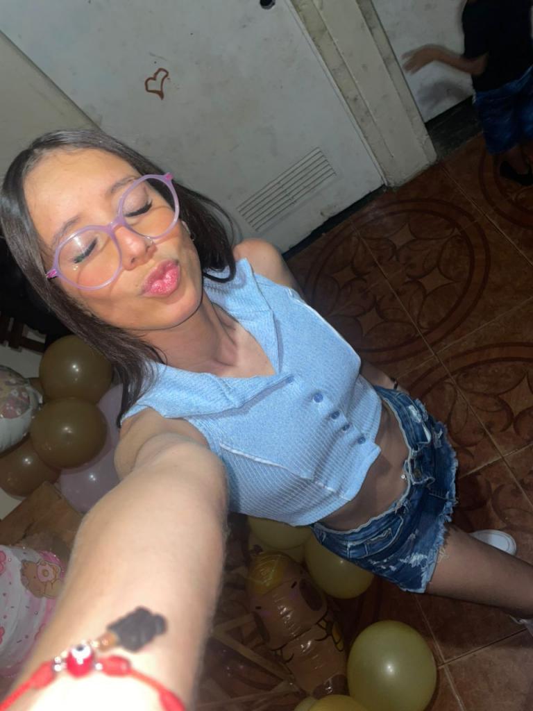 Chica busca chico en Almería: 