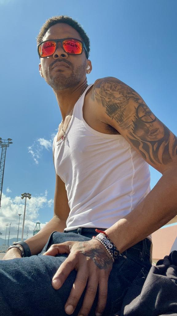 Chico busca chica en Cádiz: 