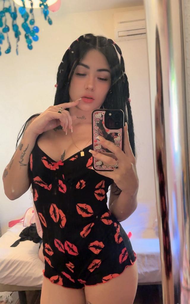 Chica busca chico en Cádiz: 