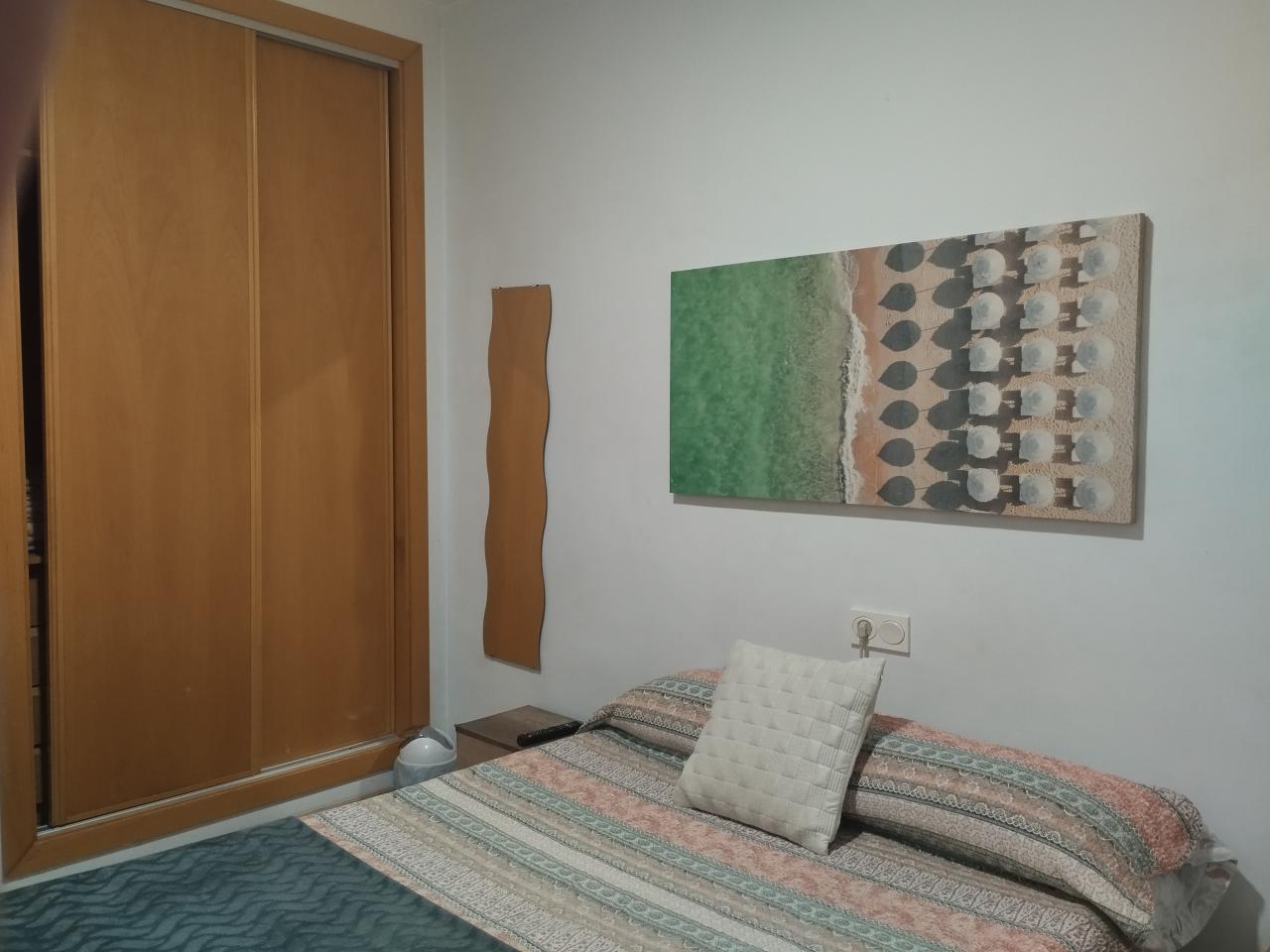 Chica busca chico en Almería: 