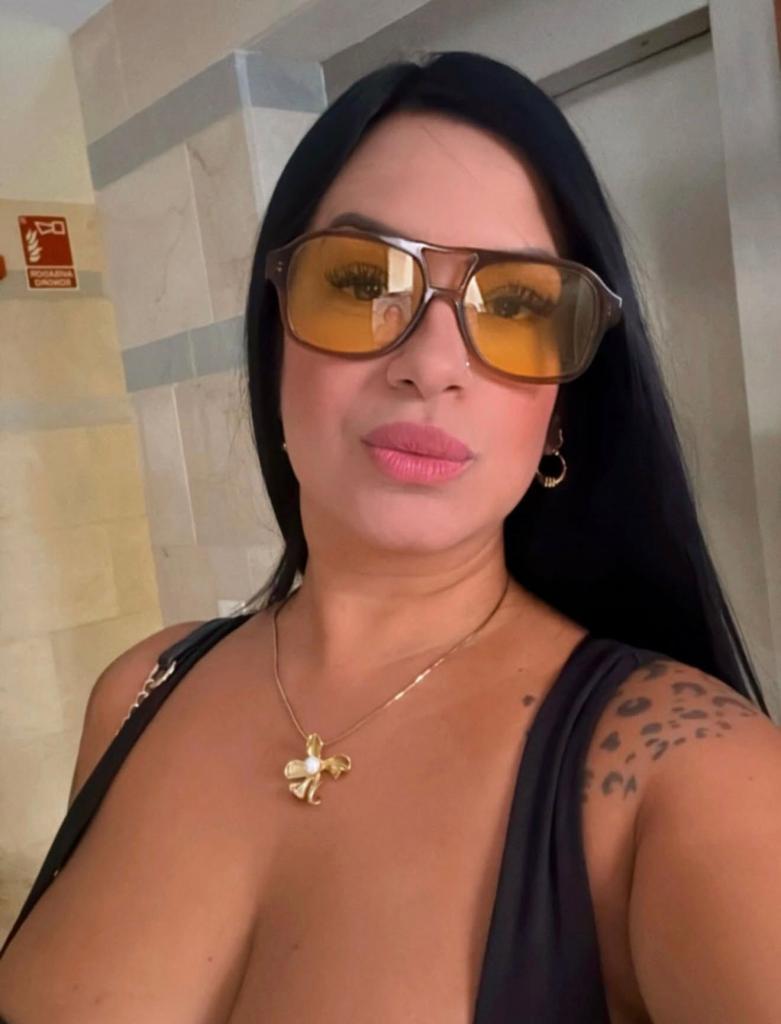 Chica busca chico en Tenerife: 