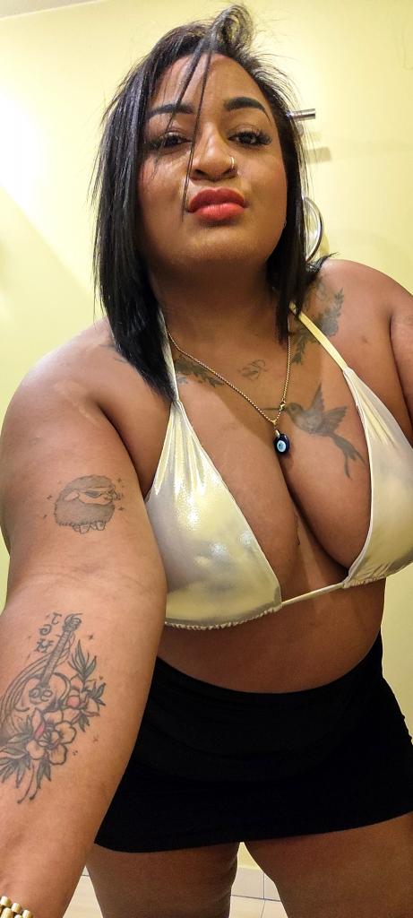 613341244: Chica busca chico en Barcelona