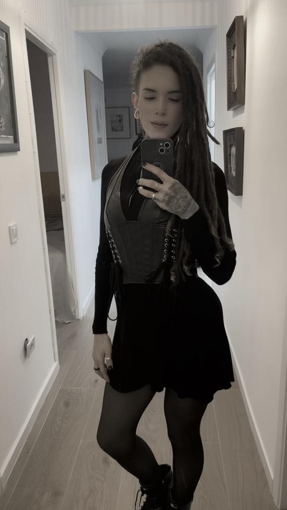 Chica busca chico en Cáceres: Chica busca chico