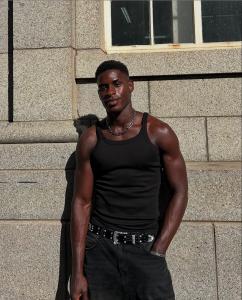 602347902: Chico busca chica en Madrid