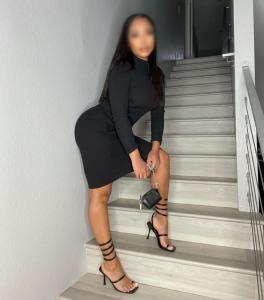 Chica busca chico en Sevilla: 
