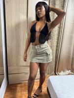 613883758: Chica busca chico en Lérida