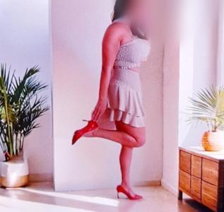 604877209: Chica busca chico en Valencia
