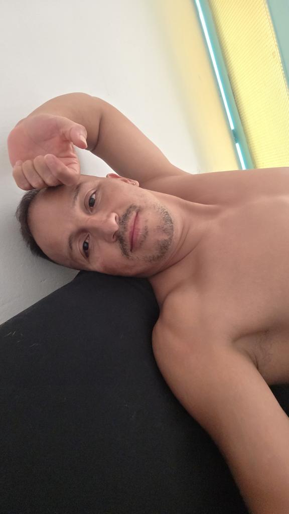 Chica busca chico en Castellón: 