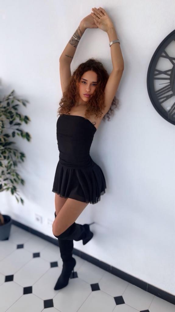 Chica busca chico en Granada: 