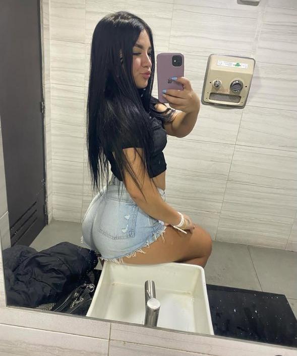 Chica busca chico en Tenerife: 