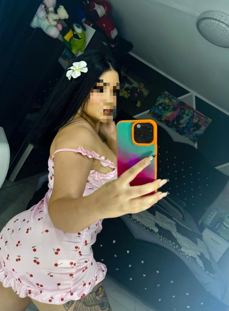 663071651: Chica busca chico en Tenerife