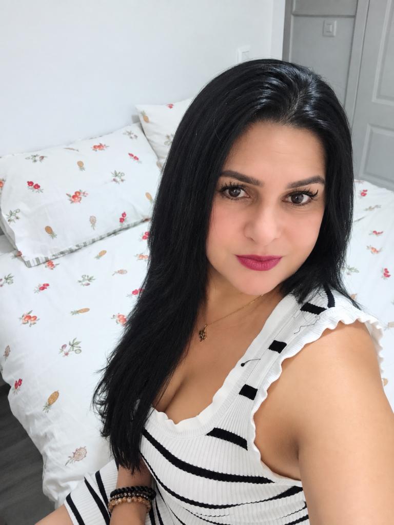 Chica busca chico en Granada: 