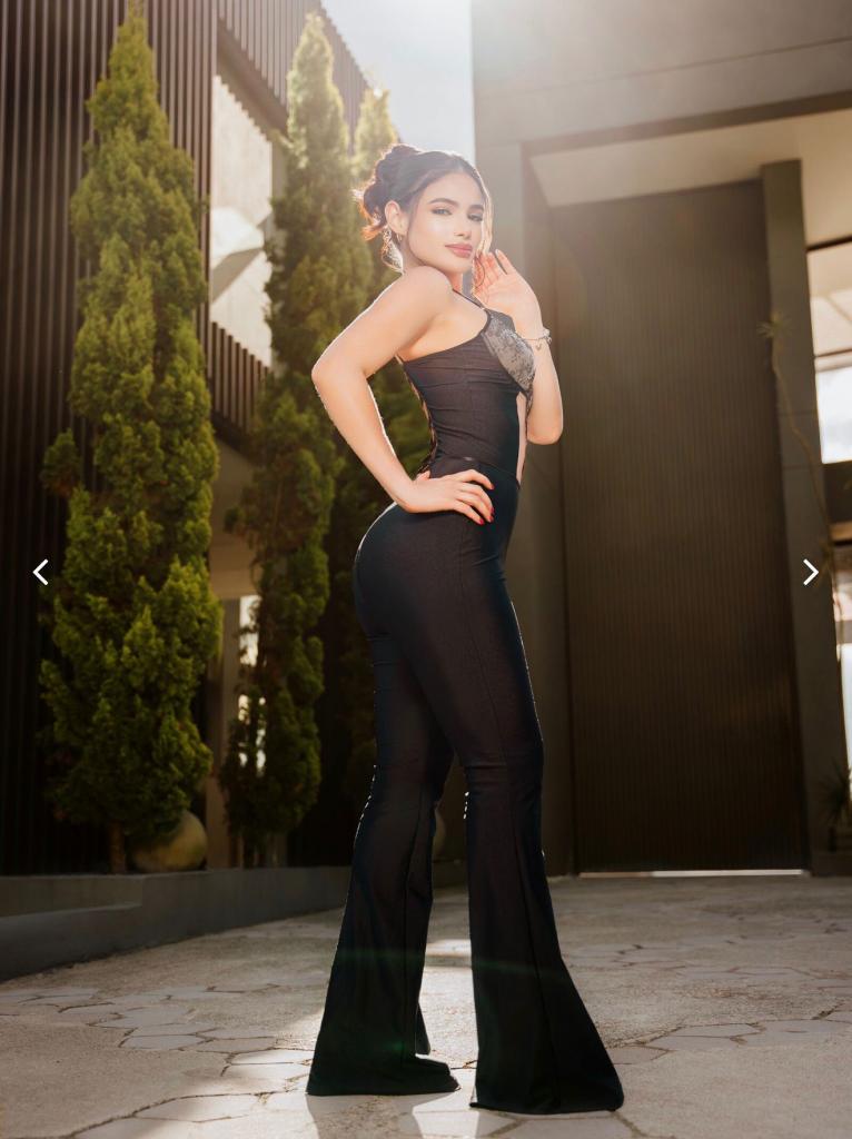 663199385: Chica busca chico en Barcelona