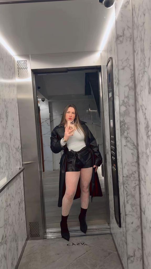 643684065: Chica busca chico en Navarra