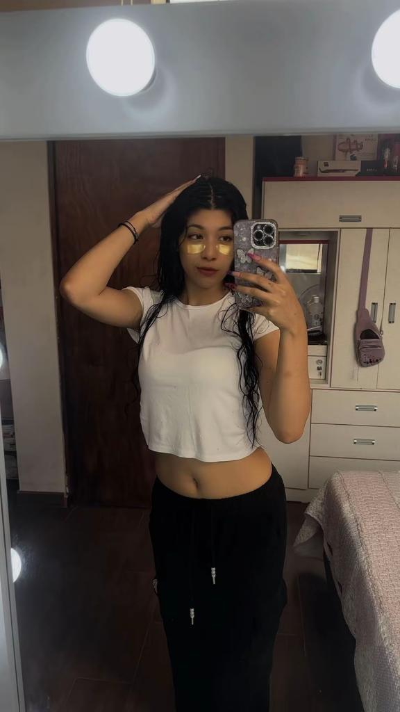 644987869: Chica busca chico en Barcelona