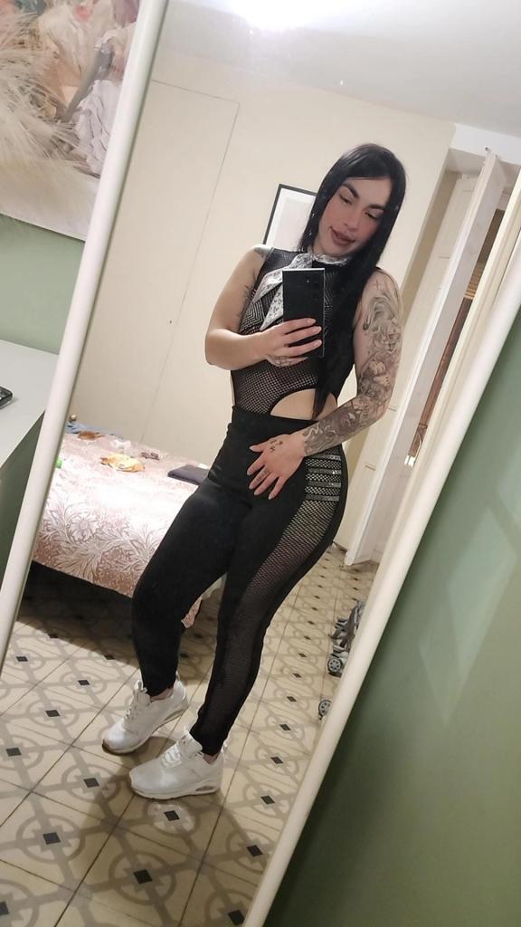614049469: Chica busca chico en Madrid