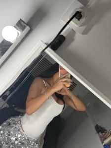 613389769: Chica busca chico en Tenerife