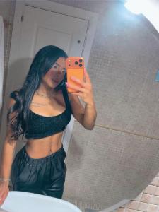 692799199: Chica busca chico en Madrid