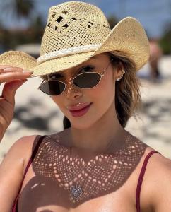 662066156: Chica busca chico en Málaga