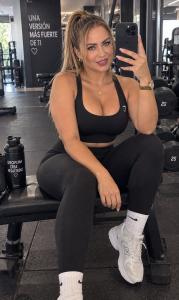 653705167: Chica busca chico en León