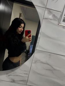 711222942: Chica busca chico en Barcelona