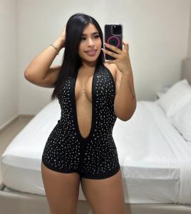 664248198: Chica busca chico en Sevilla