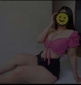 634150143: Chica busca chico en Navarra