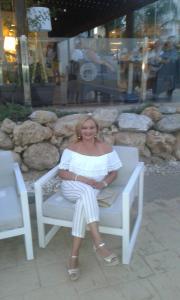 627139689: Chica busca chico en Murcia