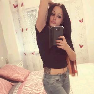 613879713: Chica busca chico en León