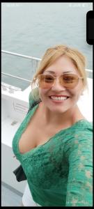 681064246: Chica busca chico en Madrid