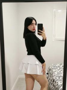 663449323: Chica busca chico en Cádiz