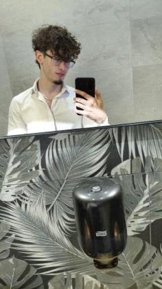 602049738: Chico busca chica en Zaragoza