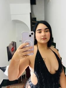 674273523: Chica busca chico en Sevilla