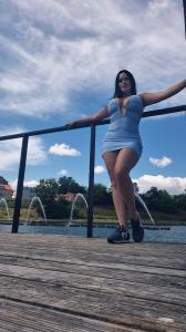 610113584: Chica busca chico en Granada