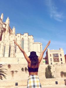 641756889: Chica busca chico en Mallorca