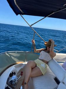 643876585: Chica busca chico en Cádiz
