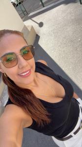 657314459: Chica busca chico en Ibiza