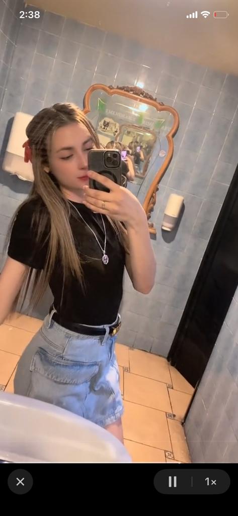 742047110: Chica busca chico en Zaragoza