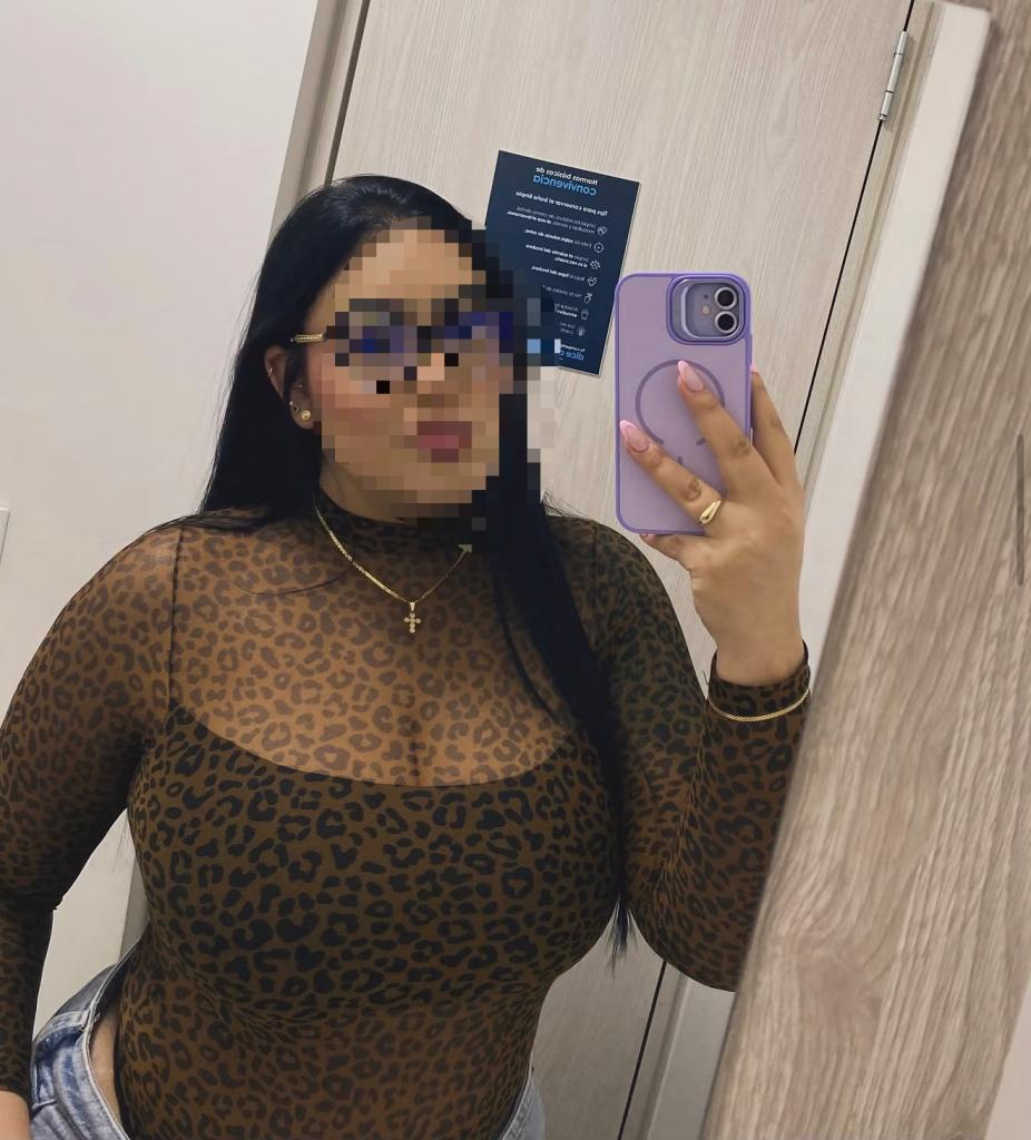 632809793: Chica busca chico en Málaga