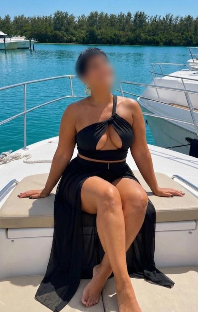 Chica busca chico en Murcia: 