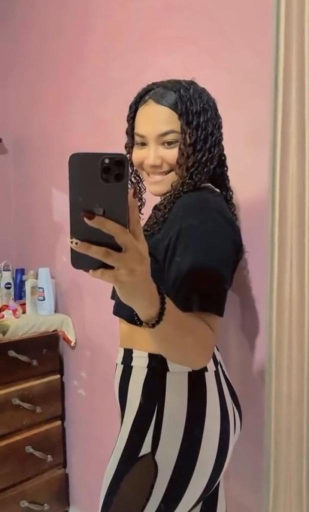 Chica busca chico en Almería: 