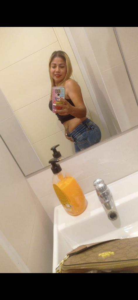 664593479: Chica busca chico en Córdoba