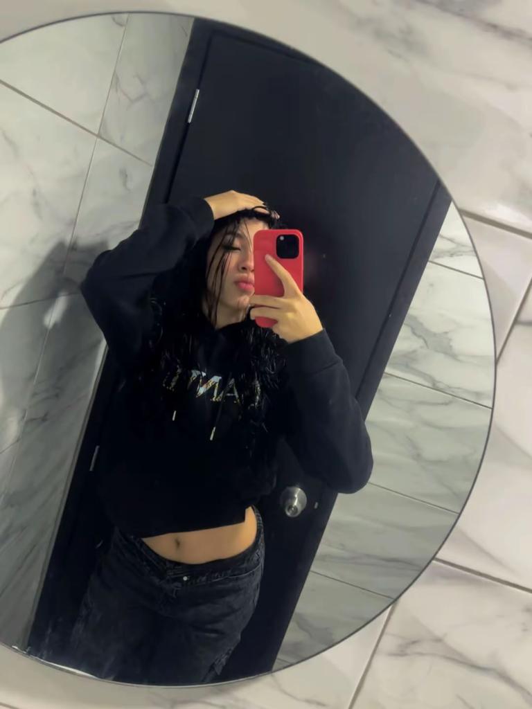 644987869: Chica busca chico en Barcelona
