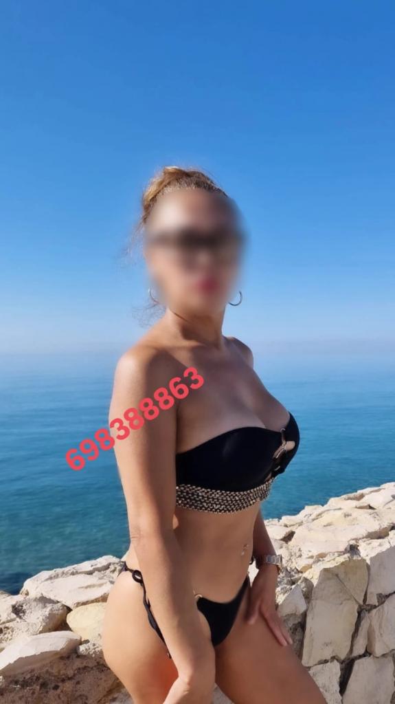 698388863: Chica busca chico en Tarragona
