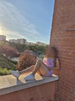 647222282: Chica busca chico en Madrid