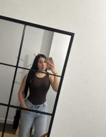 654725292: Chica busca chico en Cádiz