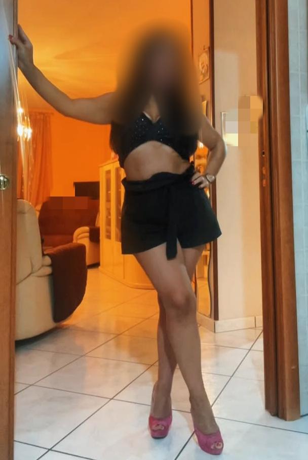 Chica busca chico en Sevilla: 