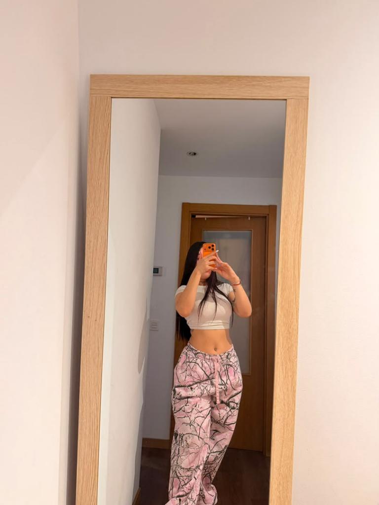 672590759: Chica busca chico en Madrid