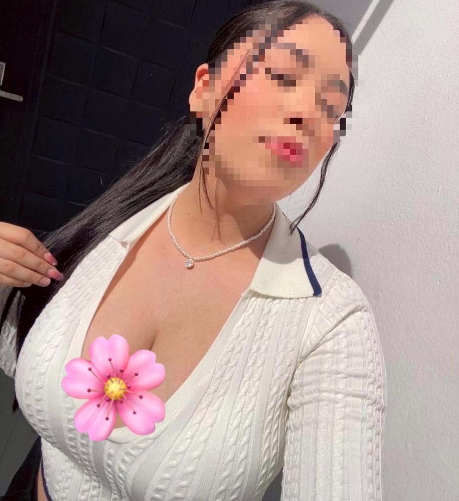 Chica busca chico en Huelva: 